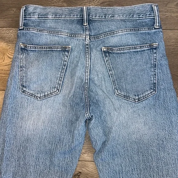 Old Navy Women's Distressed Light Blue Jeans Size 31/30 - Picture 6 of 7
